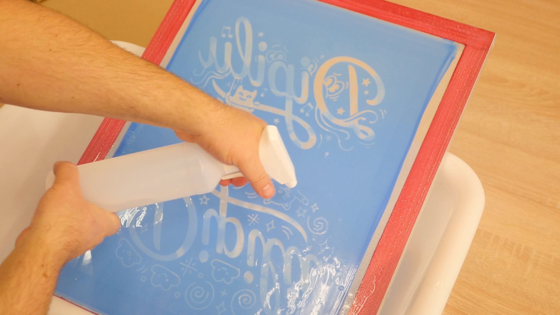 Fare serigrafia da soli sviluppare la maschera serigrafica